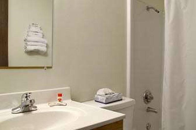 Travelodge Yankton Quarto foto